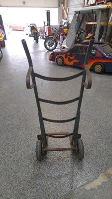 Lot 885 - SACK BARROW WITH RUBBER WHEELS