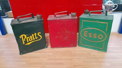 Lot 697 - 3X 2 GALLON PETROL CANS