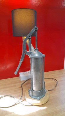 Lot 291 - CASTROL PUMP LAMP