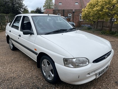 Lot 399 - 1995 FORD ESCORT LX