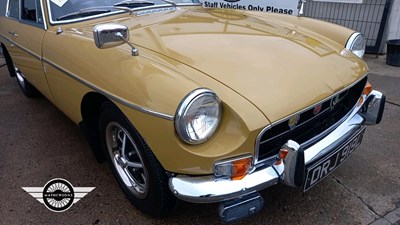 Lot 12 - 1972 MG B GT