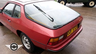 Lot 6 - 1981 PORSCHE 924