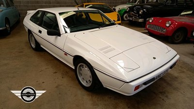 Lot 58 - 1988 LOTUS EXCEL SE