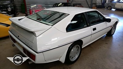 Lot 58 - 1988 LOTUS EXCEL SE