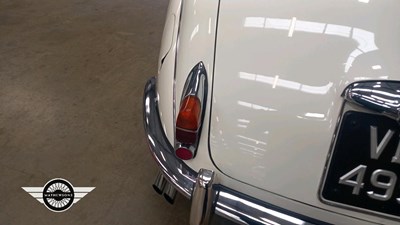 Lot 844 - 1969 JAGUAR 2.4/240