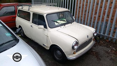 Lot 84 - 1971 MORRIS MINI 1000 VAN