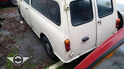 Lot 84 - 1971 MORRIS MINI 1000 VAN