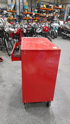 Lot 221 - TASKMASTER TOOL CABINET WITH KEYS