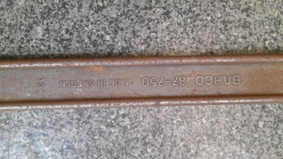 Lot 431 - 1952 64 KGS ANVIL & STAND + BAHCO ADJUSTABLE SPANNER 87-750MM