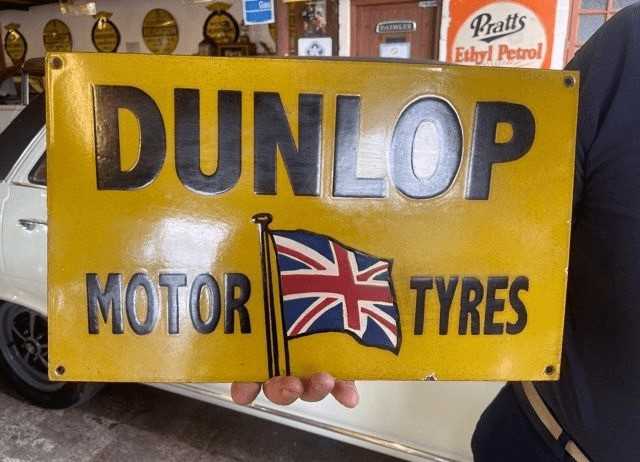 Lot 416 - DUNLOP MOTOR TYRES SIGN - REPRODUCTION