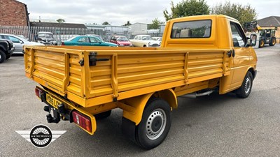 Lot 74 - 2000 VOLKSWAGEN TRANSPORTER TDI LWB