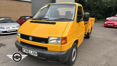 Lot 74 - 2000 VOLKSWAGEN TRANSPORTER TDI LWB