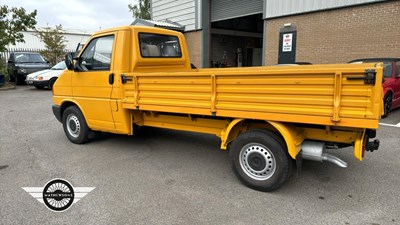 Lot 74 - 2000 VOLKSWAGEN TRANSPORTER TDI LWB