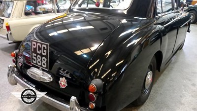 Lot 114 - 1956 WOLSELEY 4 44