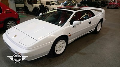 Lot 128 - 1988 LOTUS ESPRIT