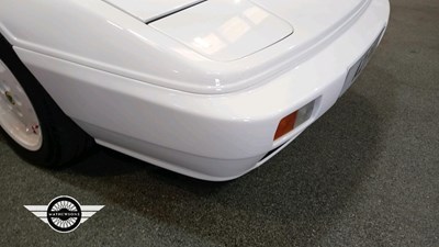 Lot 128 - 1988 LOTUS ESPRIT