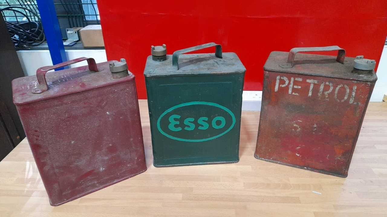 Lot 429 - 3 X 2 GALLON PETROL CANS