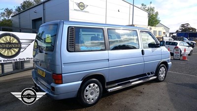 Lot 16 - 2002 VOLKSWAGEN CARAVELLE TDI SWB