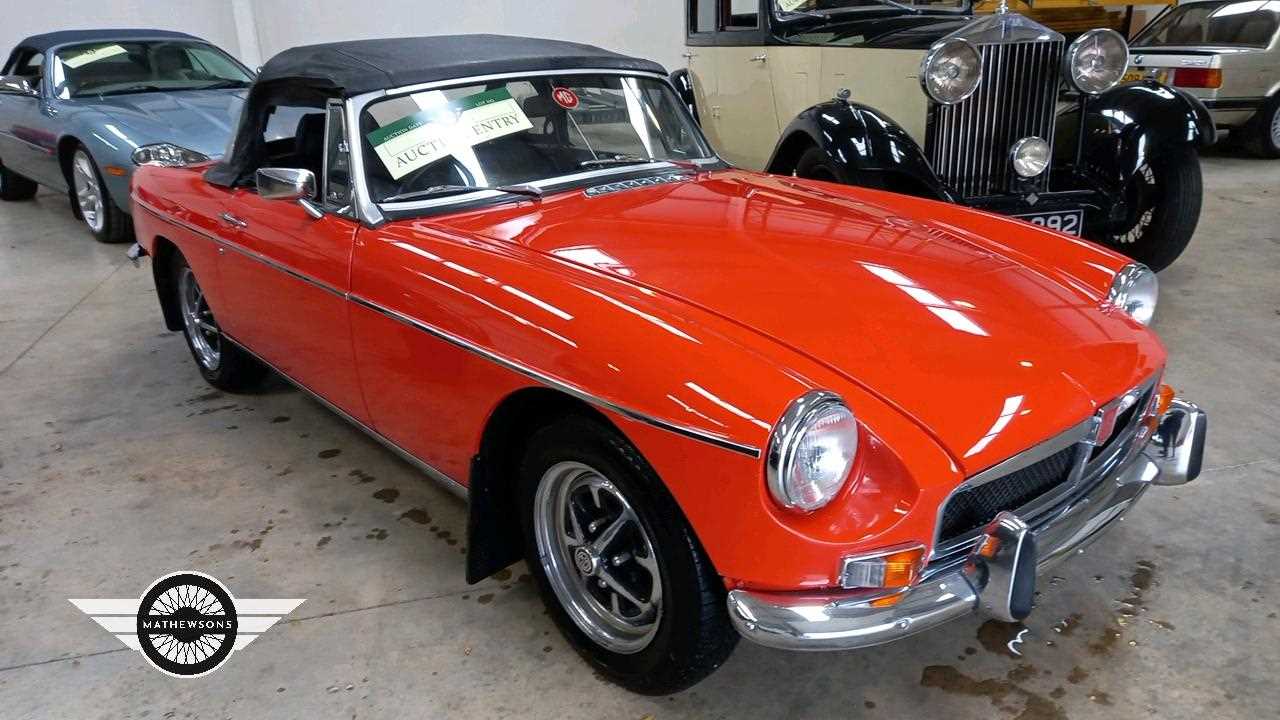 Lot 206 - 1973 MG B