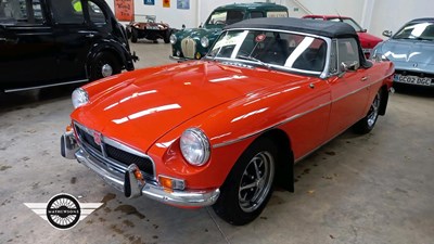 Lot 206 - 1973 MG B