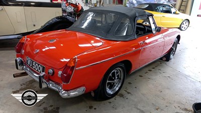 Lot 206 - 1973 MG B