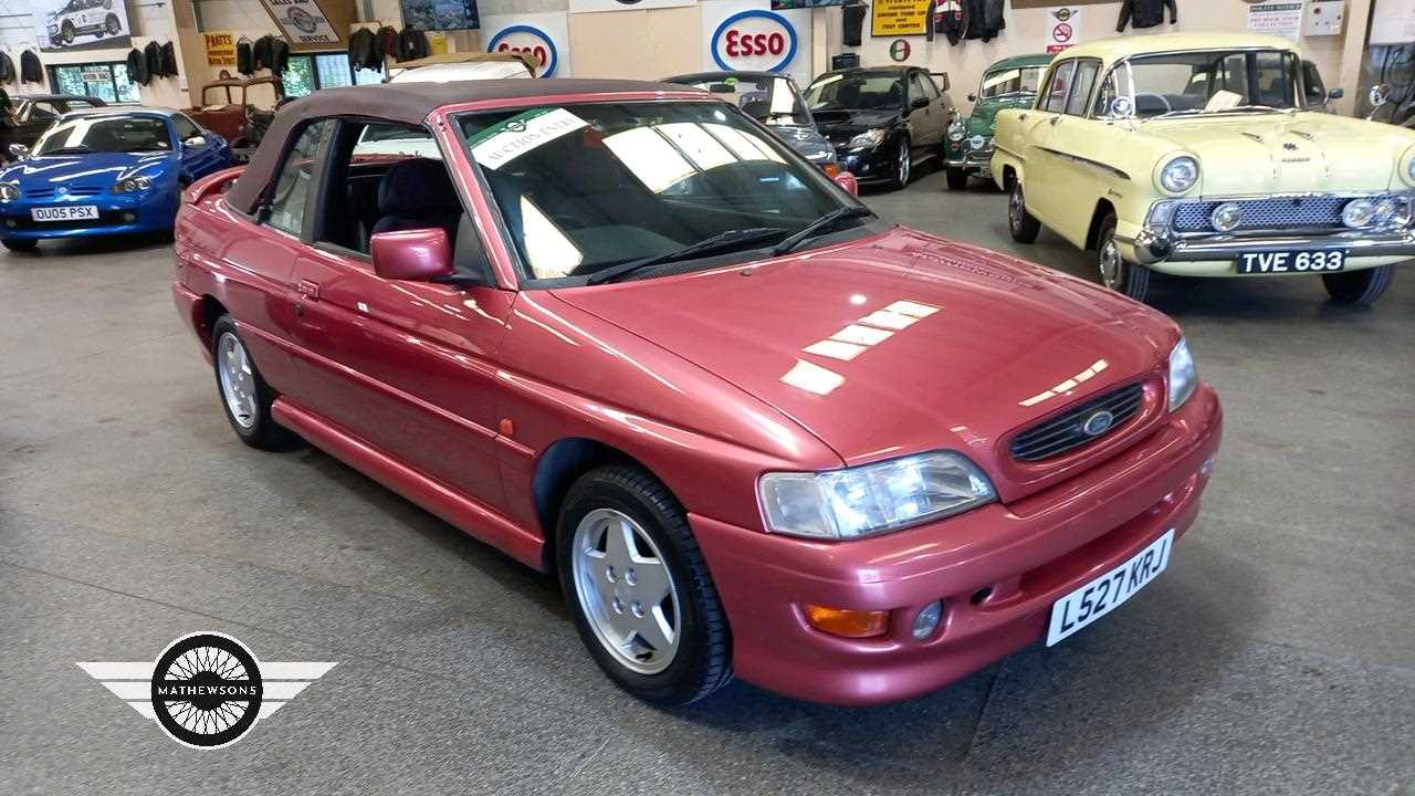 Lot 212 - 1993 FORD ESCORT SI