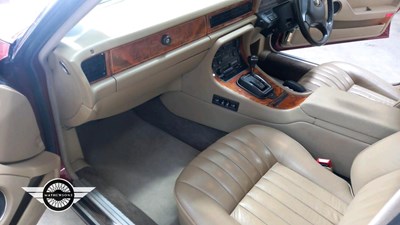 Lot 299 - 1992 JAGUAR SOVEREIGN 4.0