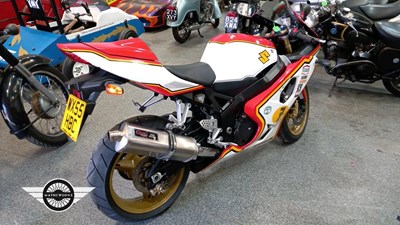 Lot 362 - 2005 SUZUKI GSX R750 K5