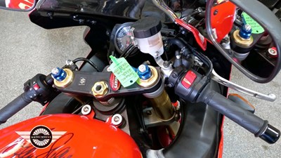 Lot 362 - 2005 SUZUKI GSX R750 K5