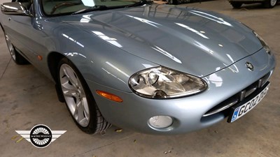 Lot 392 - 2002 JAGUAR XK8 CONVERTIBLE AUTO