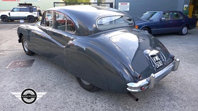 Lot 303 - 1954 JAGUAR MK VII