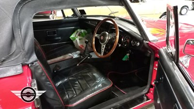 Lot 494 - 1972 MG B