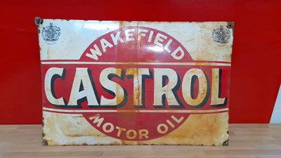 Lot 27 - WAKEFIELD CASTROL MOTOR OIL ENAMEL SIGN 23" X 16"