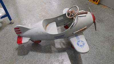 Lot 183 - GREY PEDAL PLANE
