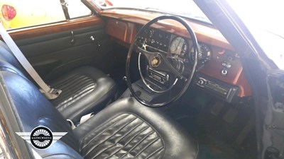 Lot 572 - 1967 JAGUAR 340