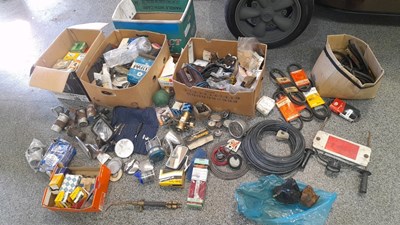 Lot 843 - 4 BOXES OF AUTO JUMBLE PARTS