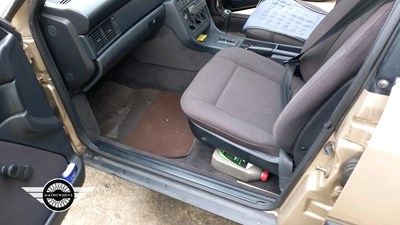 Lot 604 - 1989 AUDI 100 AVANT E AUTO