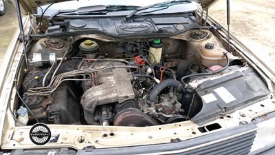 Lot 604 - 1989 AUDI 100 AVANT E AUTO