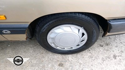 Lot 604 - 1989 AUDI 100 AVANT E AUTO