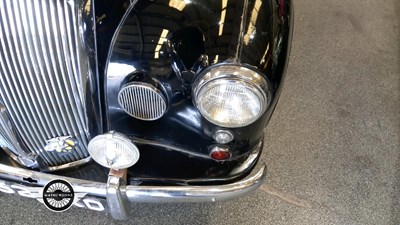 Lot 646 - 1957 DAIMLER CONQUEST/CENTURY