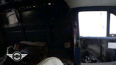 Lot 610 - 1971 MORRIS 8 CWT VAN