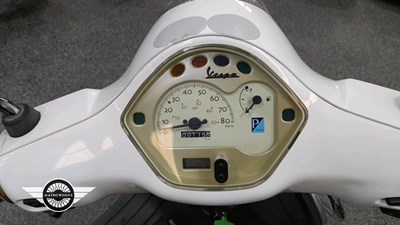 Lot 782 - 2012 PIAGGIO VESPA LX 50