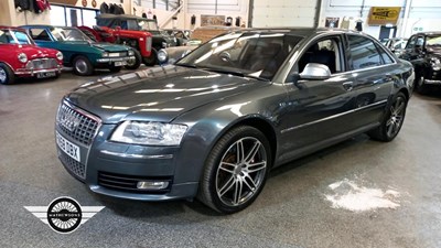 Lot 662 - 2008 AUDI S8 V10 QUATTRO A