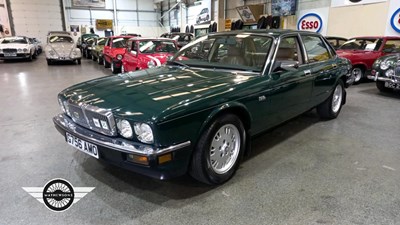 Lot 750 - 1990 JAGUAR XJ6