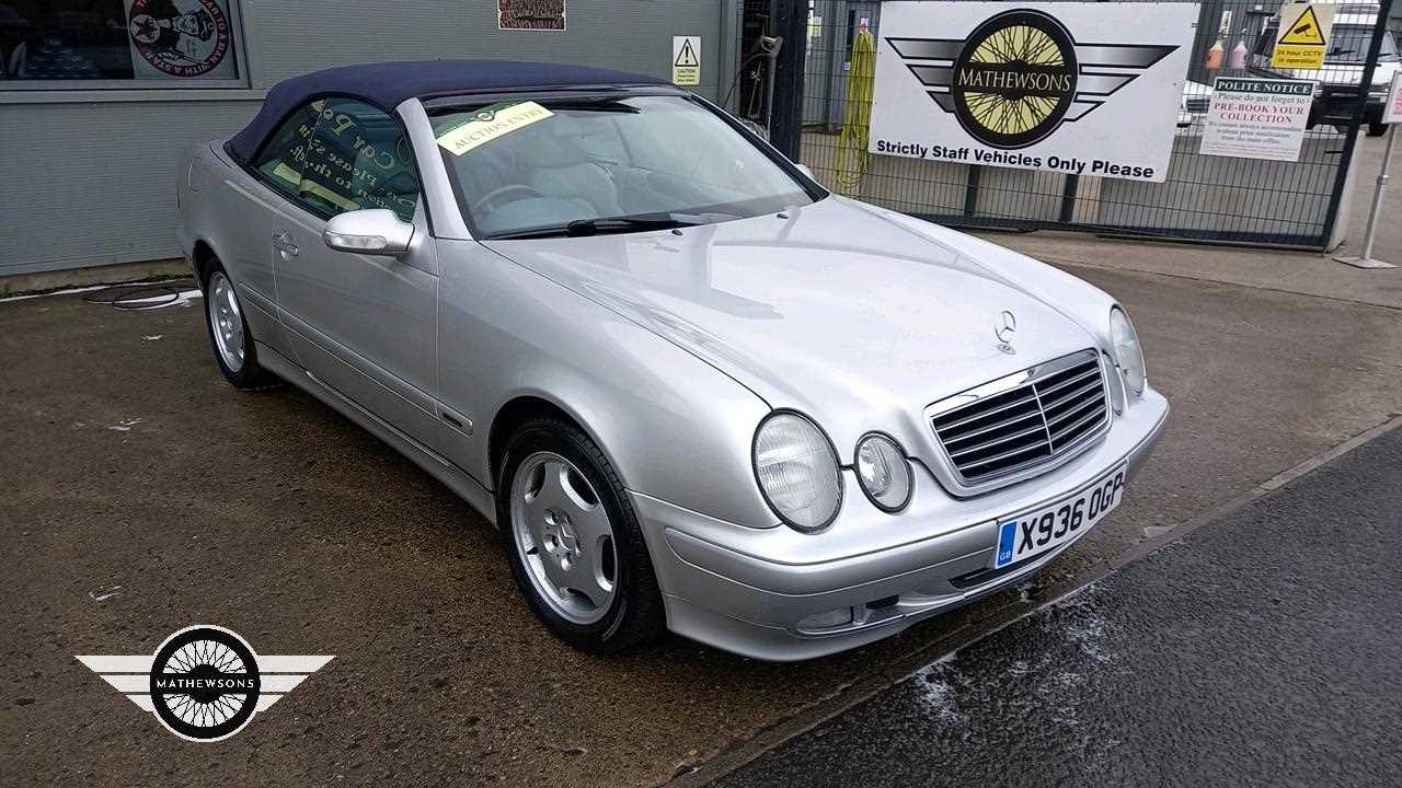 Lot 700 - 2000 MERCEDES CLK 320 ELEGANCE AUTO