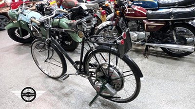 Lot 117 - 1950 RALEIGH CYCLE MASTER