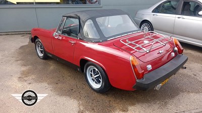 Lot 670 - 1976 MG MIDGET 1500