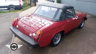 Lot 670 - 1976 MG MIDGET 1500