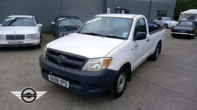 Lot 736 - 2006 TOYOTA HILUX HL2 4X2