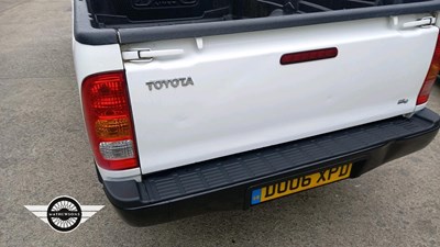 Lot 736 - 2006 TOYOTA HILUX HL2 4X2